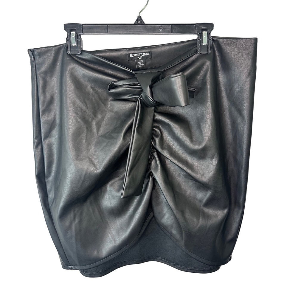 PrettyLittleThing Plus Size US 16 Faux Leather Scrunch Tie Skirt